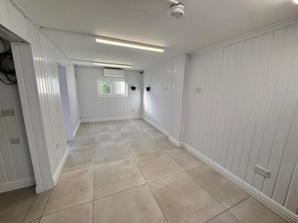 Rockingham Road, Corby