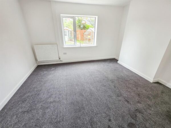 Westfields Road, Corby