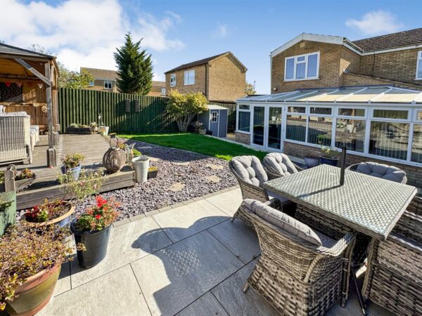 Chestnut Avenue, Corby