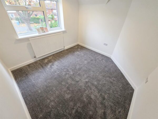 Westfields Road, Corby