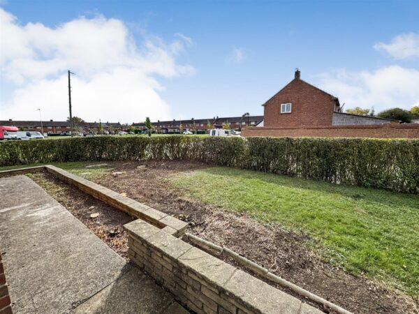 Cransley Gardens, Corby