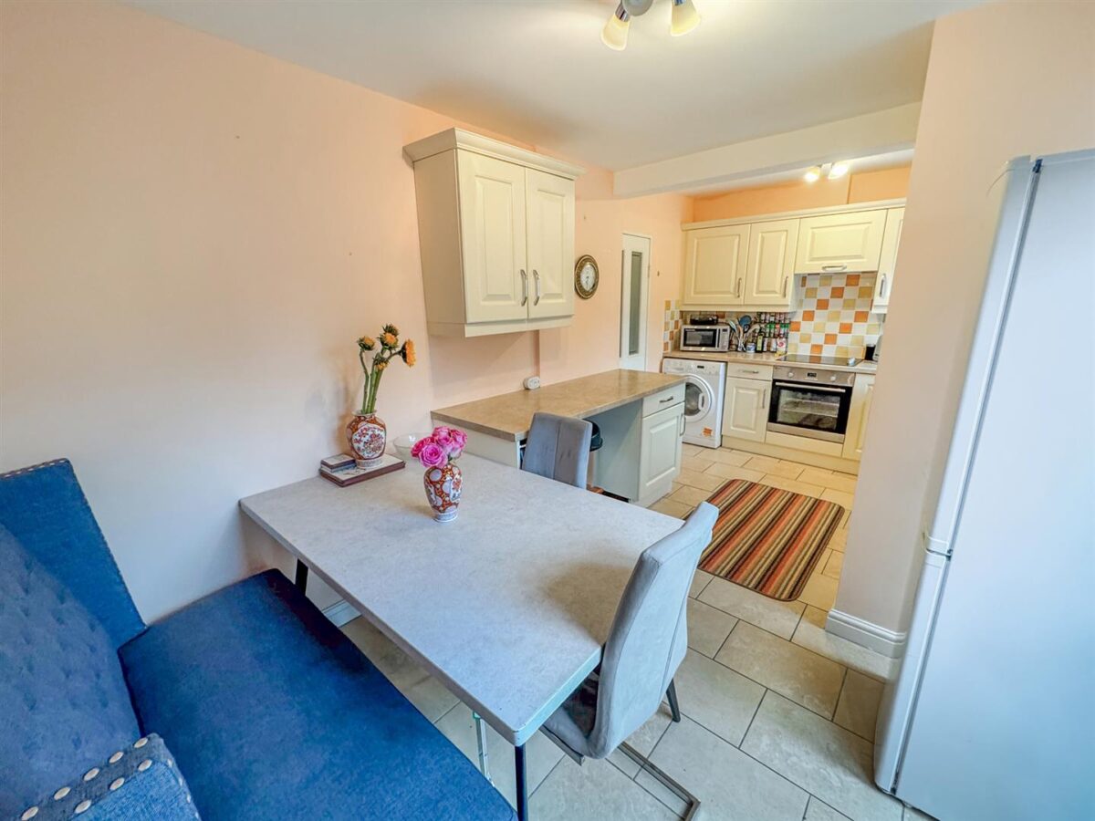 Seaton Crescent, Corby