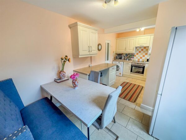Seaton Crescent, Corby