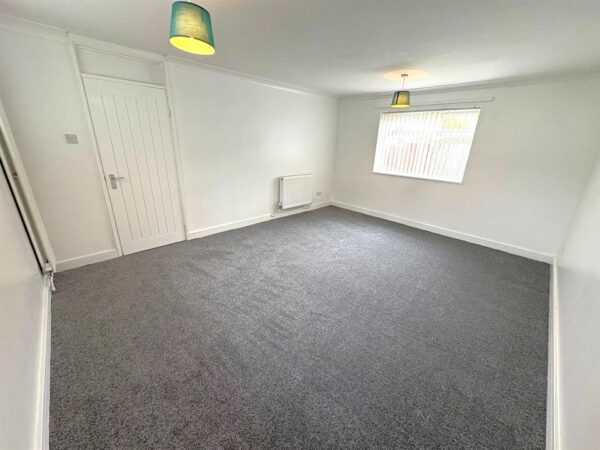 Brinkhill Walk, Corby