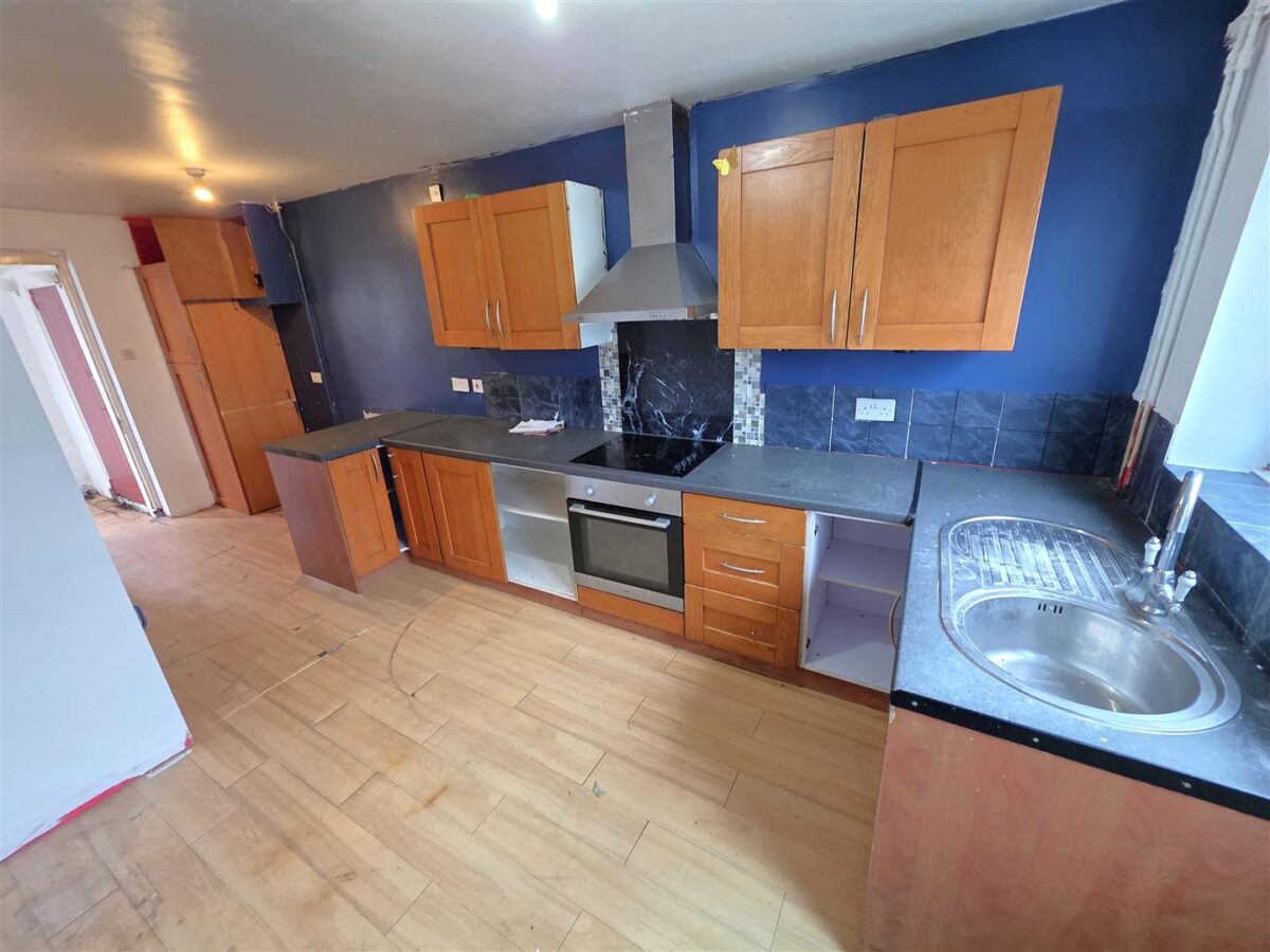 Glastonbury Road, Corby