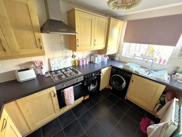 Flycatcher Road, Corby