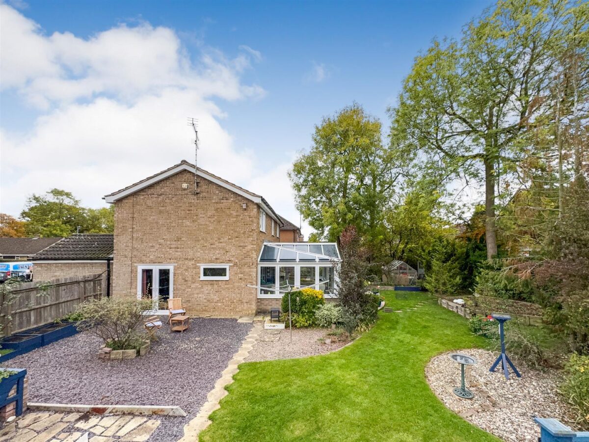 Kingsbrook, Corby