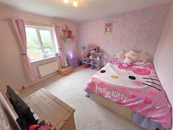 Kelso Close, Corby