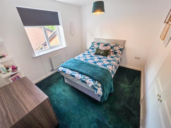 Cotswold Close, Corby