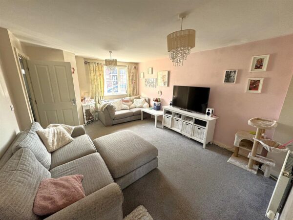 Flycatcher Road, Corby