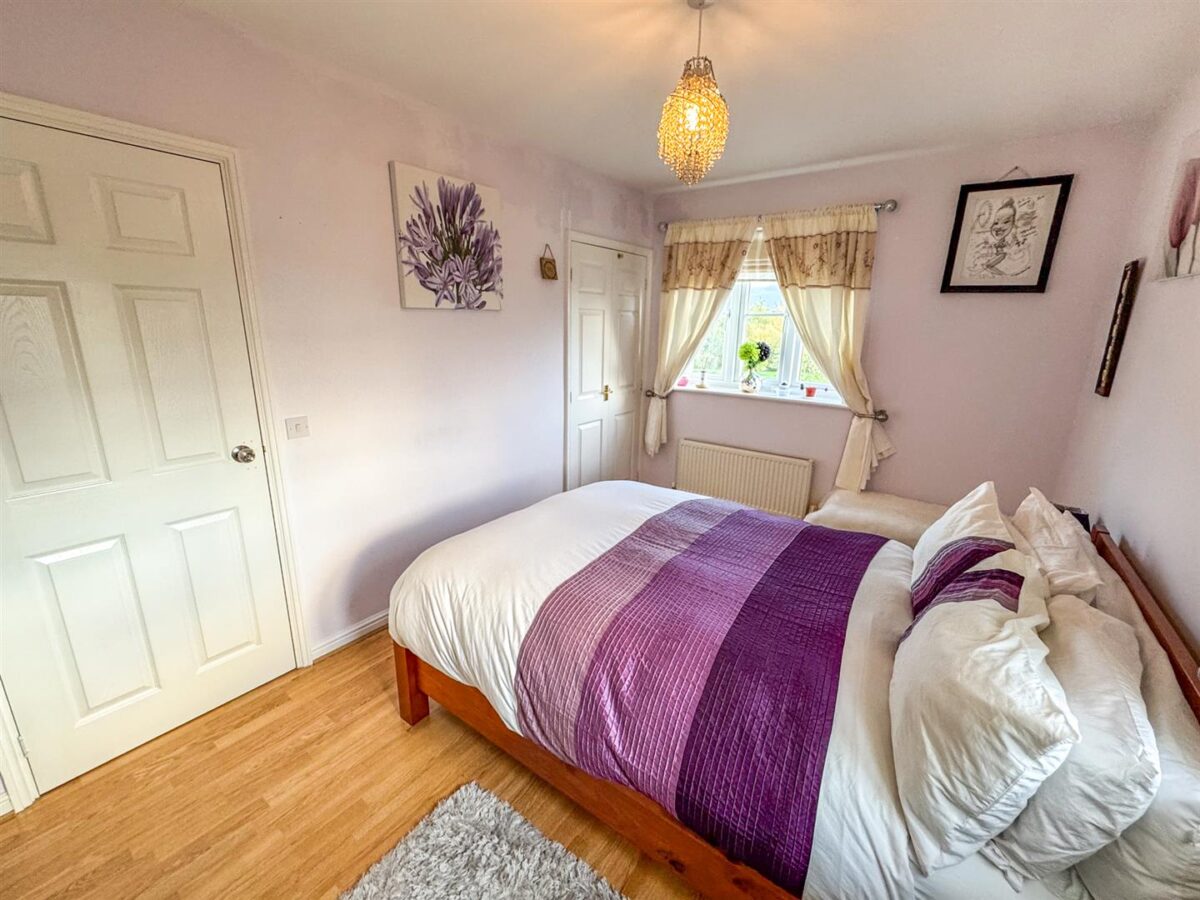 Chequers Close, Corby