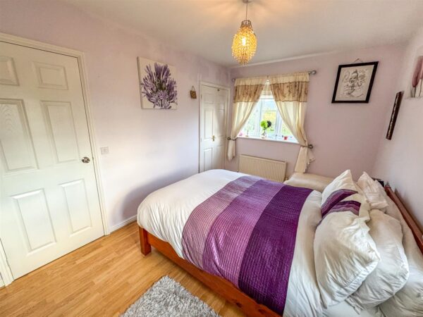 Chequers Close, Corby