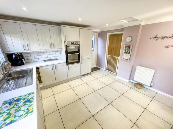 Stocks Lane, Corby