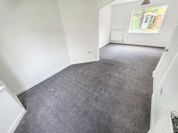 Westfields Road, Corby