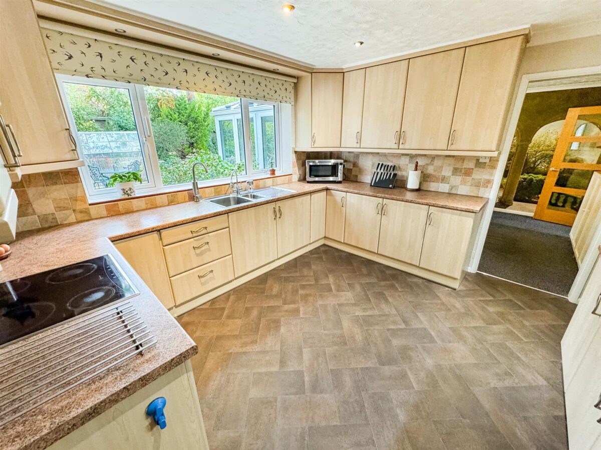 Kingsbrook, Corby