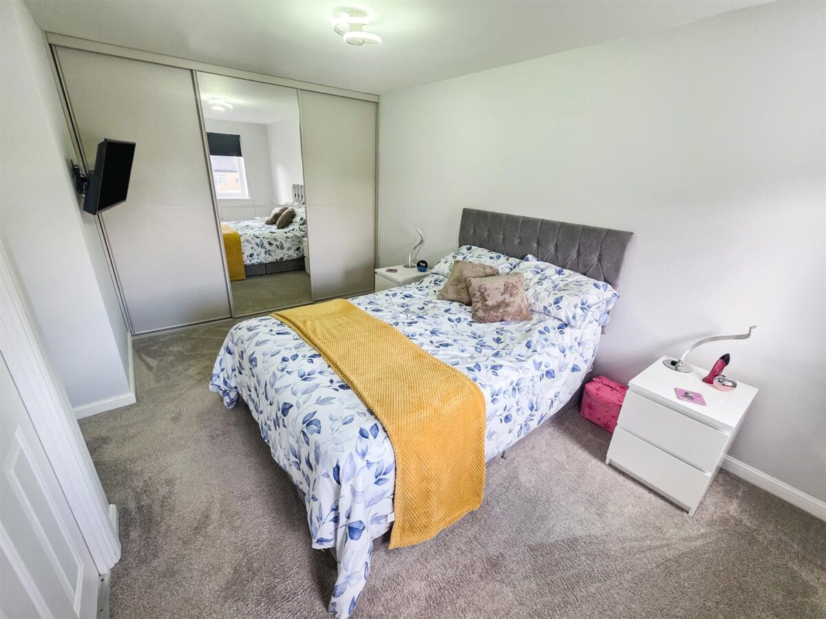 Cotswold Close, Corby