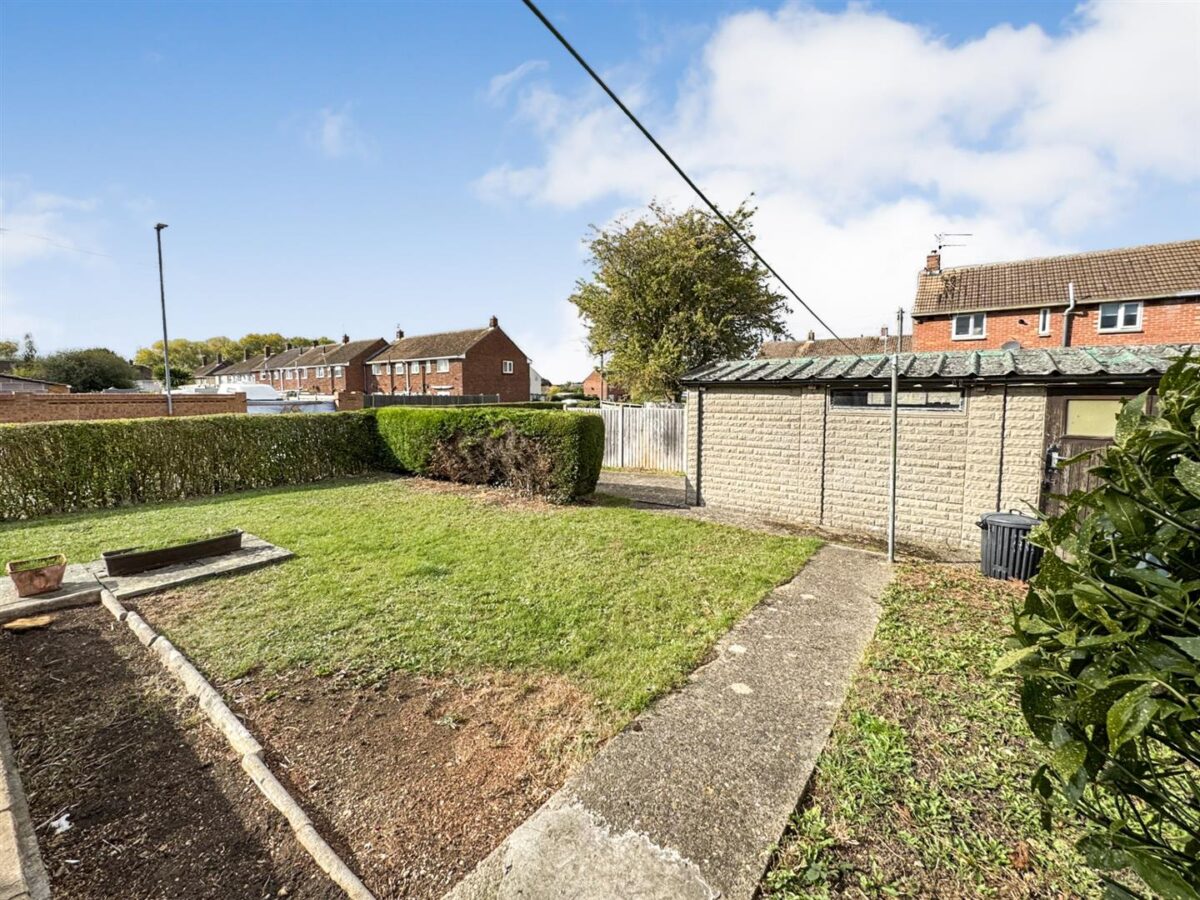 Cransley Gardens, Corby