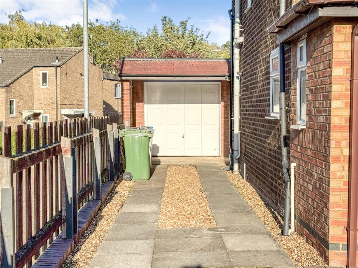 Stocks Lane, Corby