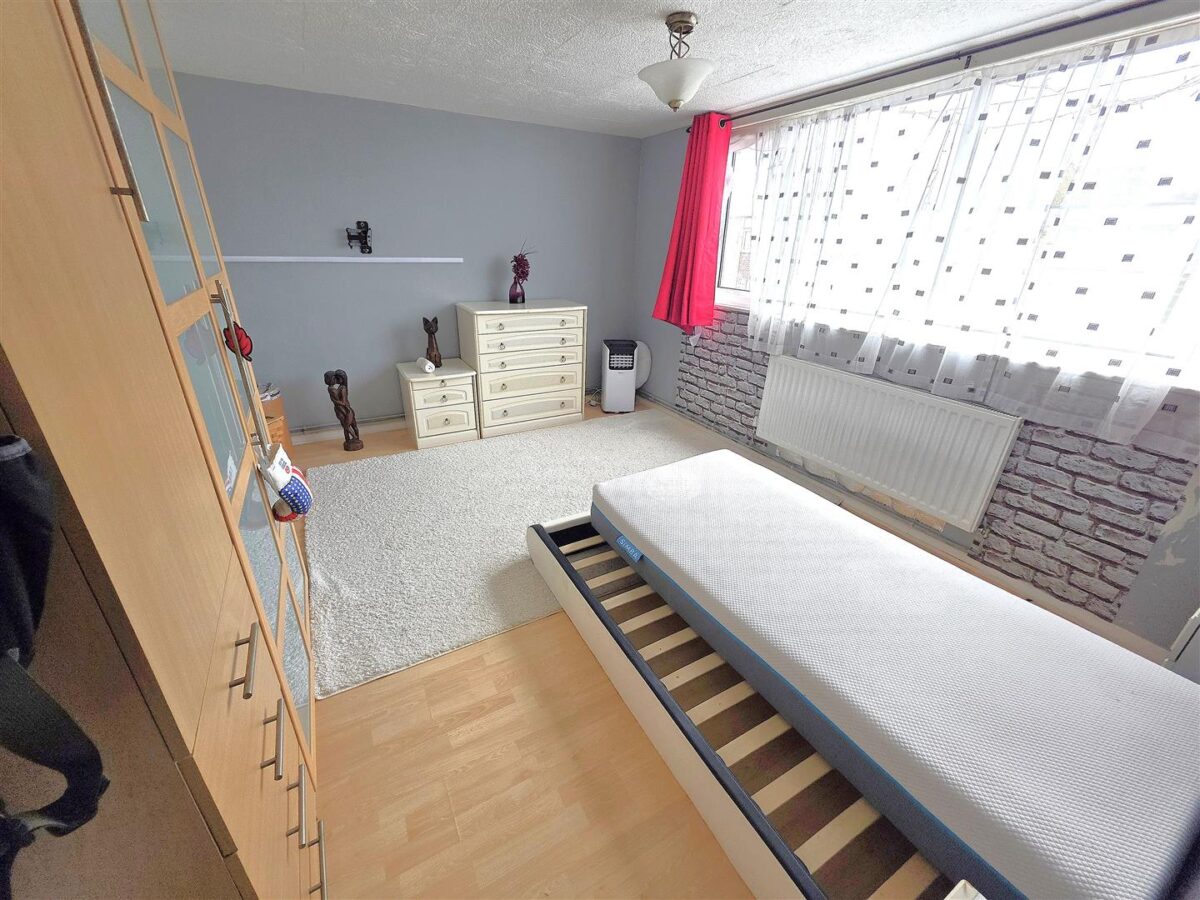 Teviot Close, Corby