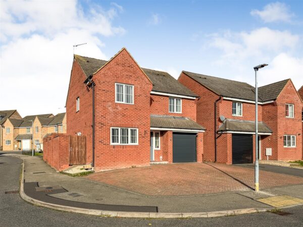 Flycatcher Road, Corby