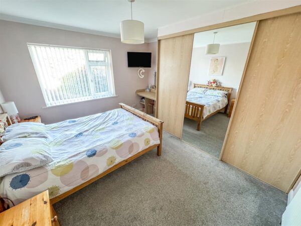 Stocks Lane, Corby