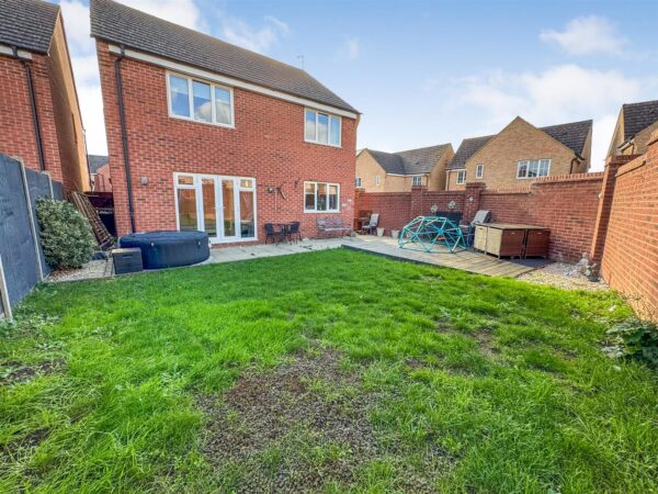 Flycatcher Road, Corby