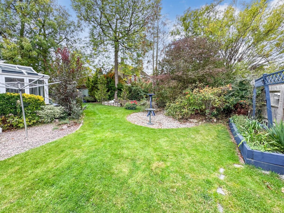Kingsbrook, Corby