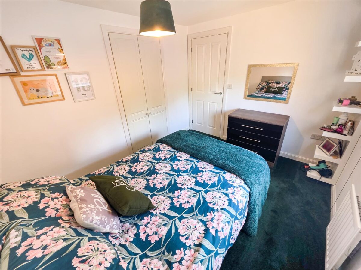 Cotswold Close, Corby