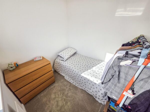 Charnwood Road, Corby