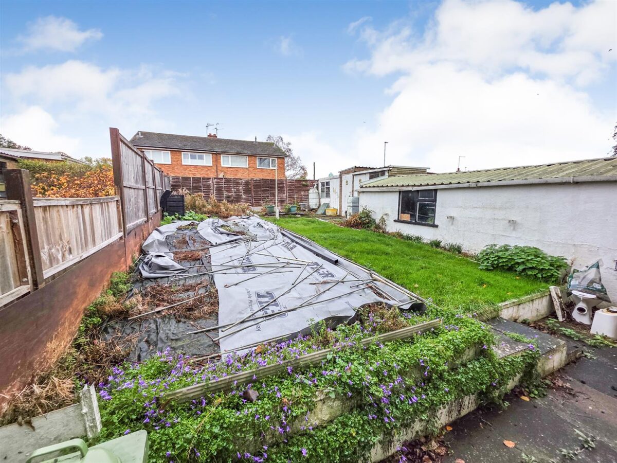 Howe Crescent, Corby