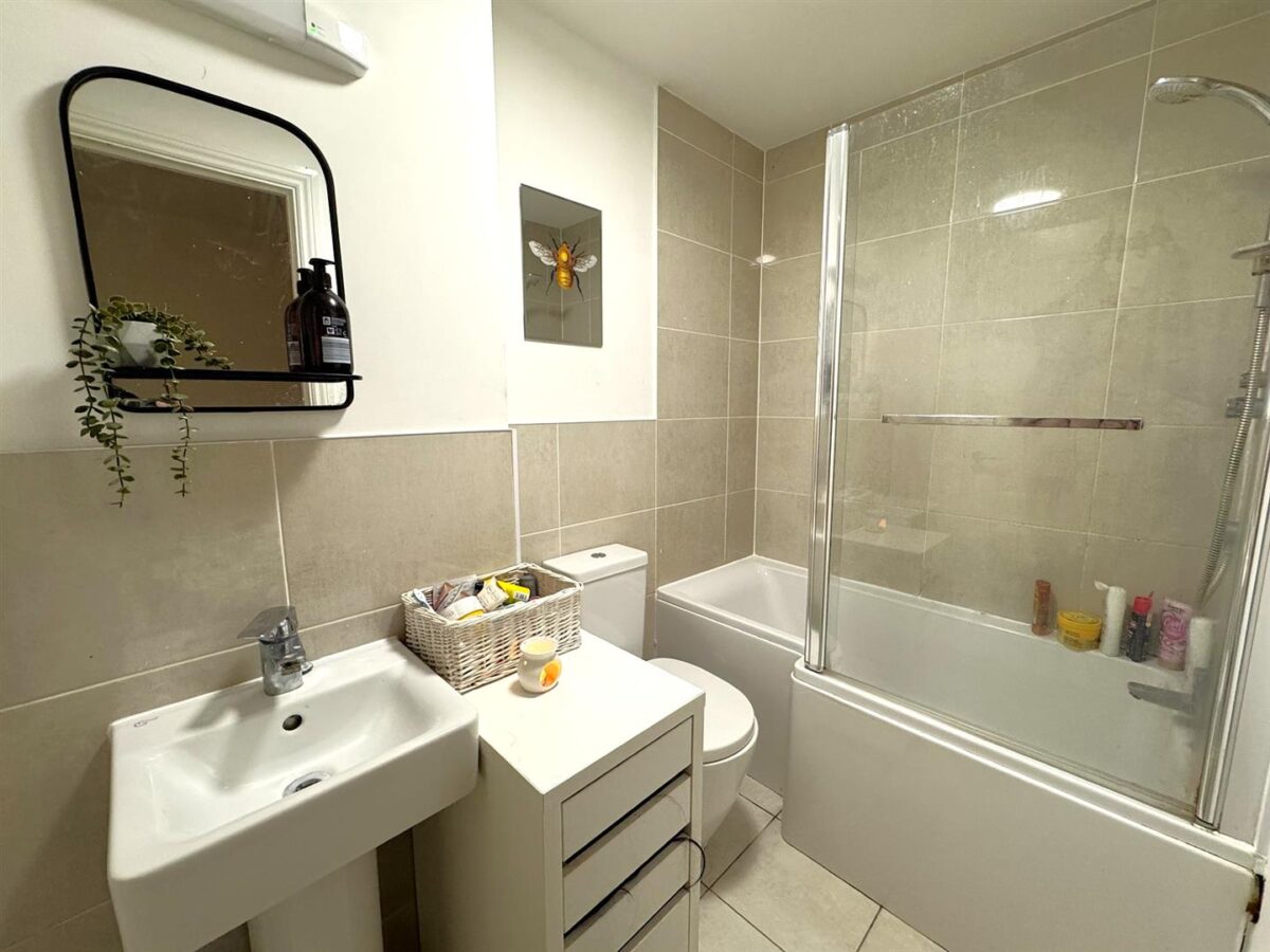 Snowdon Close, Corby