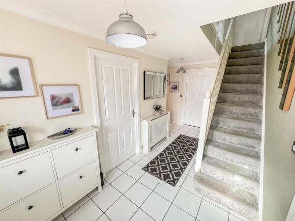 Flycatcher Road, Corby