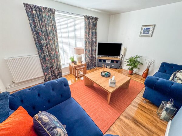 Welland Vale Close, Corby