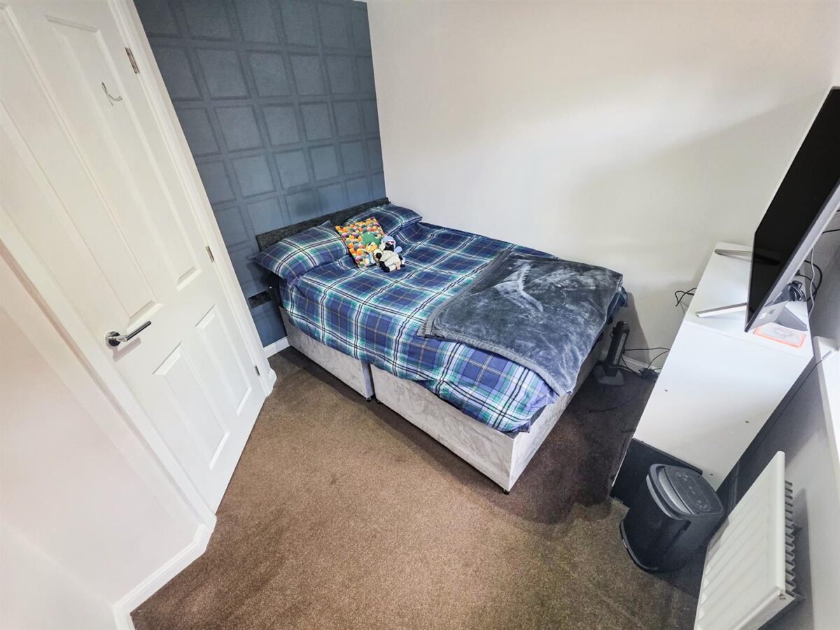 Cotswold Close, Corby