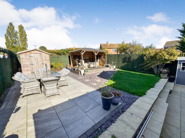 Chestnut Avenue, Corby
