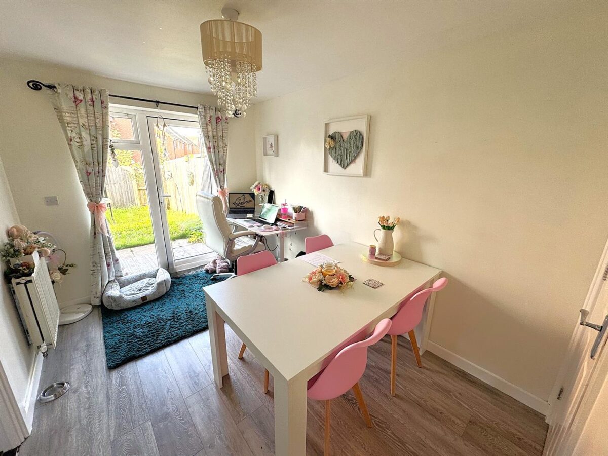 Flycatcher Road, Corby