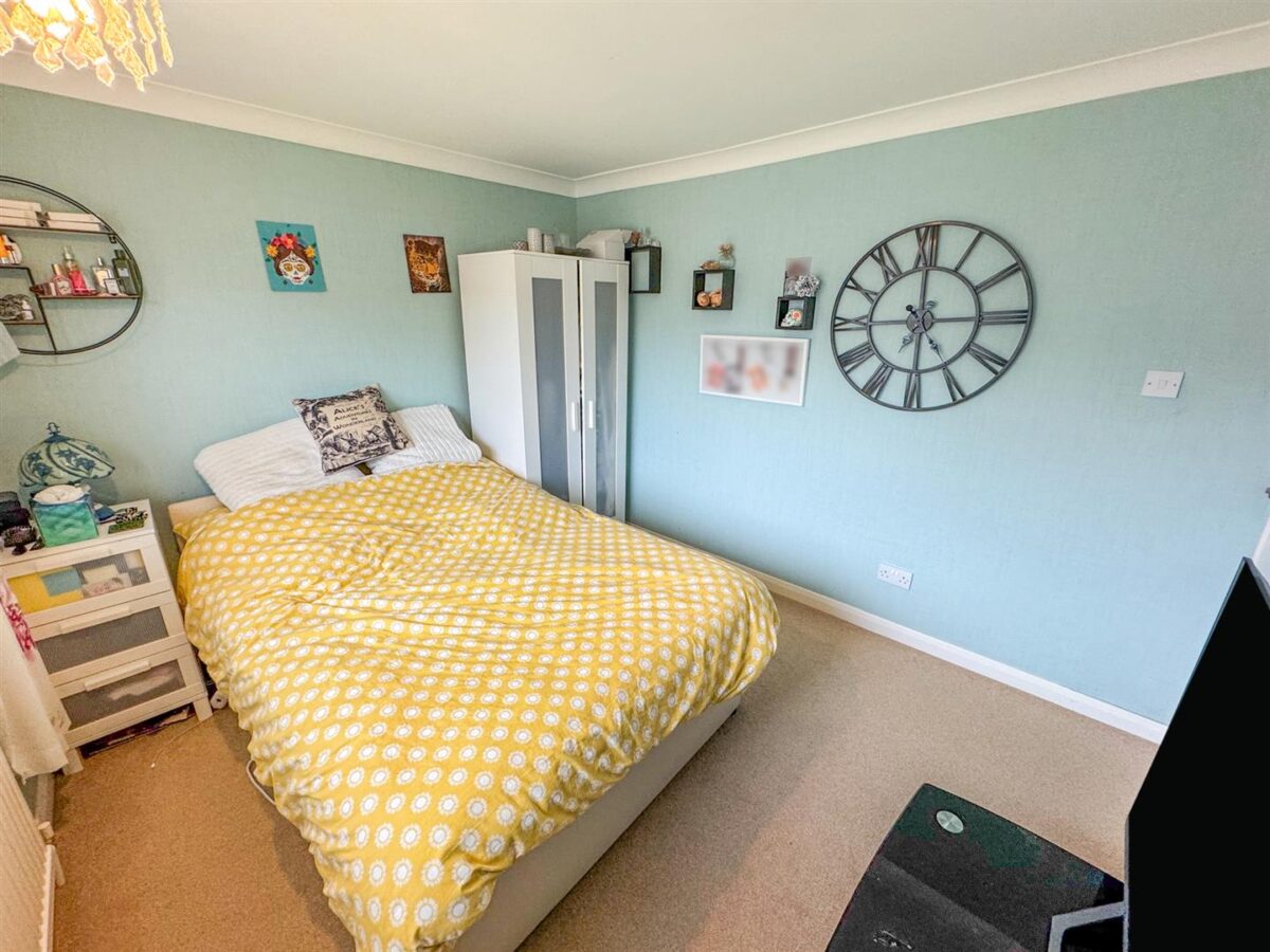 Seaton Crescent, Corby