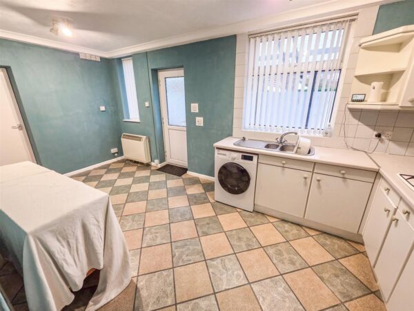 Howe Crescent, Corby