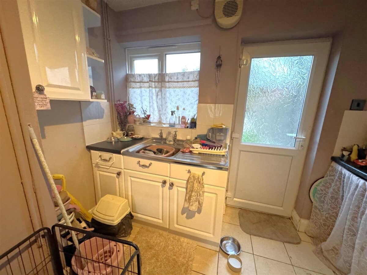 James Watt Avenue, Corby