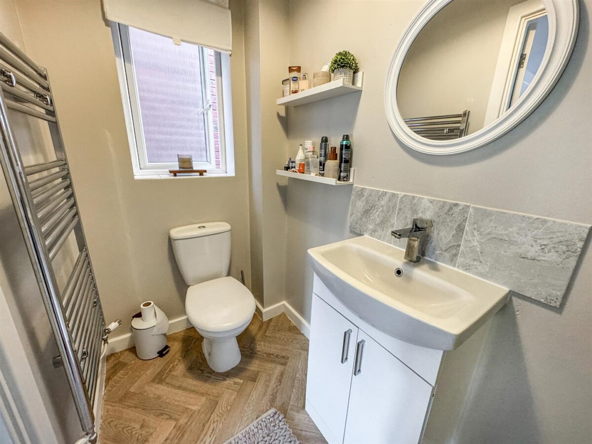 Flycatcher Road, Corby