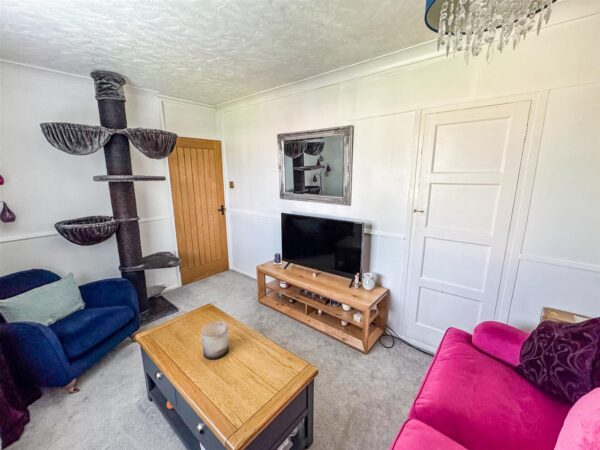 Welland Vale Close, Corby