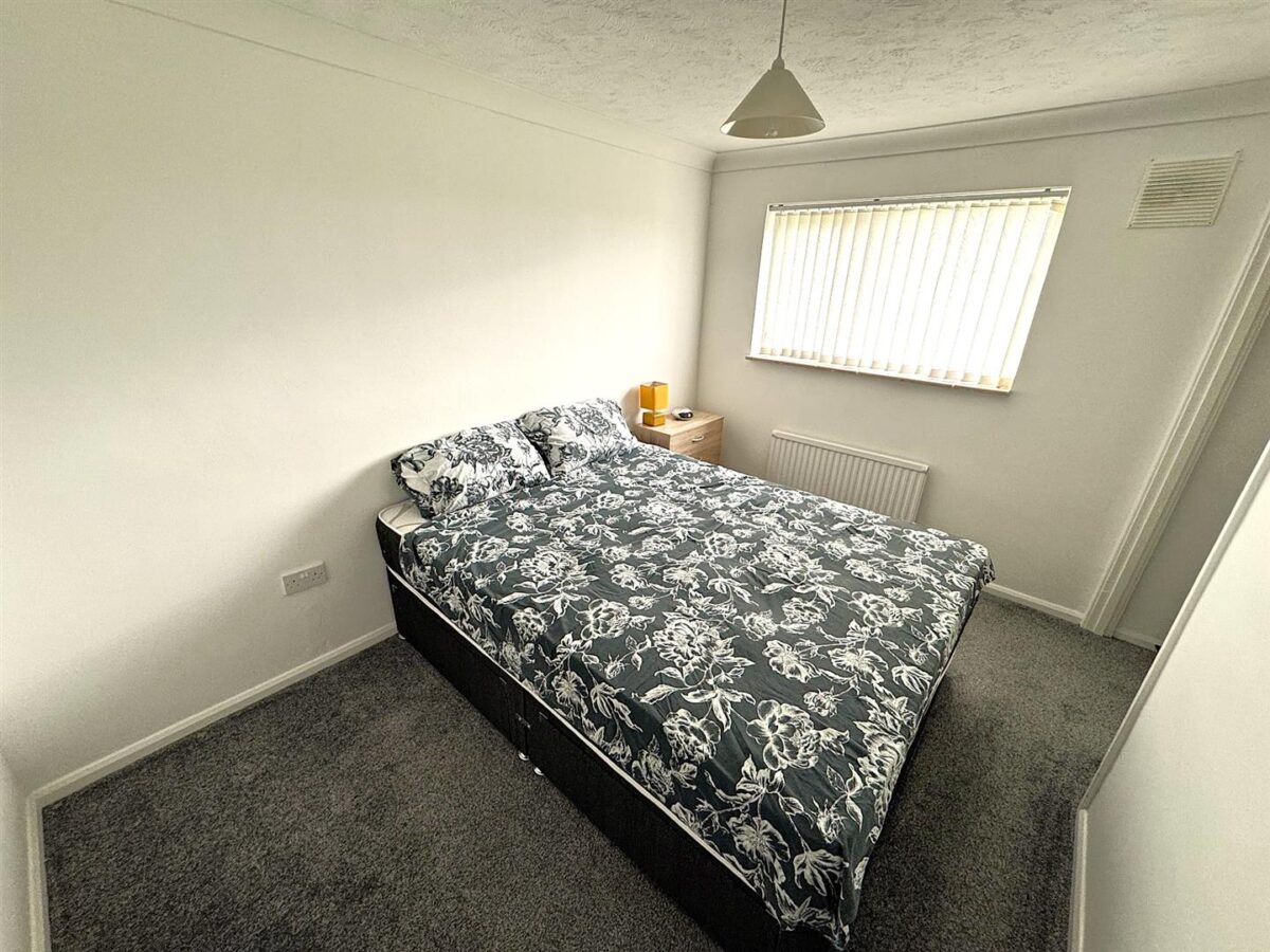 Cransley Gardens, Corby