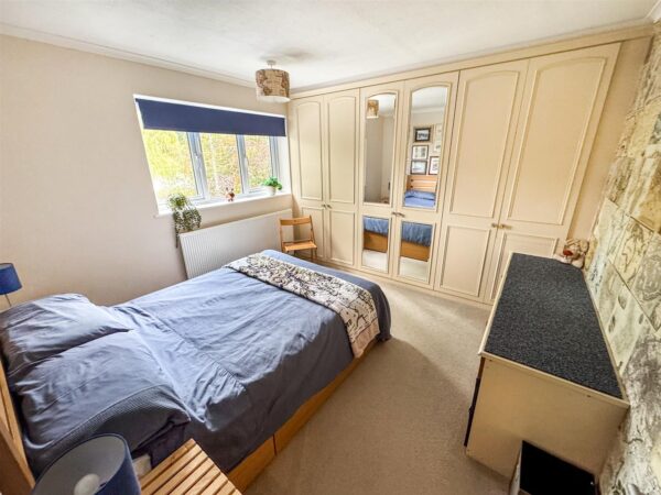 Kingsbrook, Corby