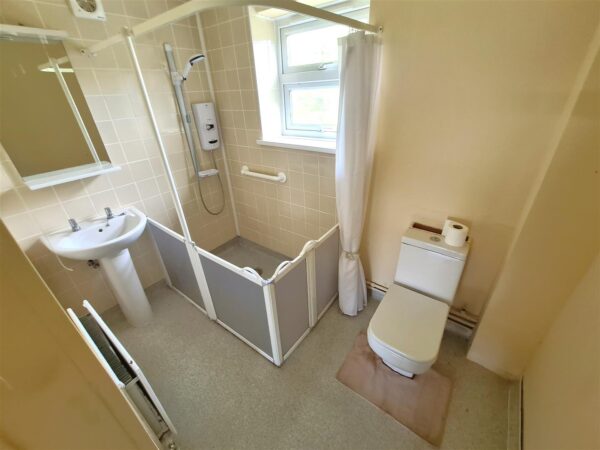 Welland Close, Caldecott, Market Harborough