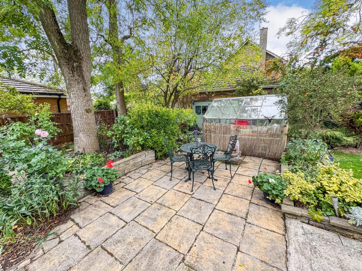 Kingsbrook, Corby