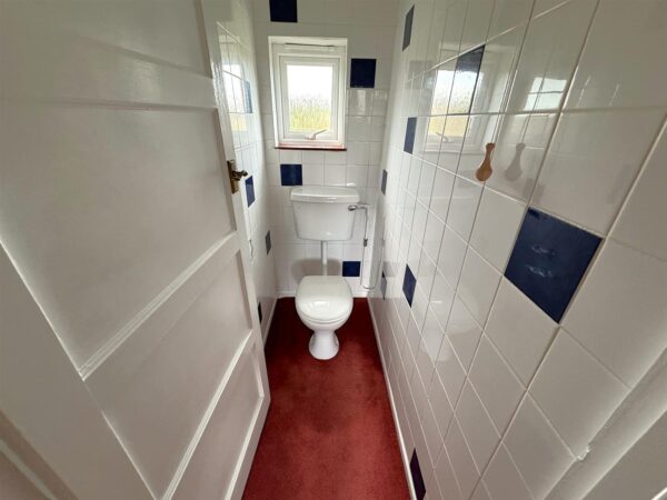 De Roos Way, Stoke Albany, Market Harborough