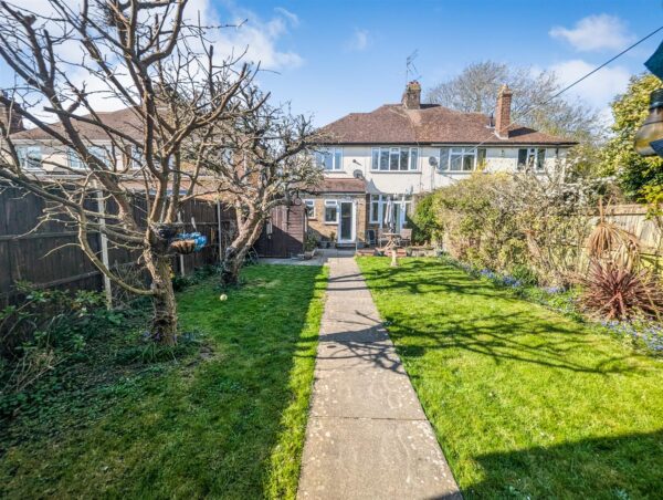 Cottingham Road, Corby