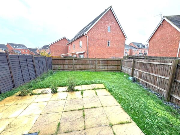 Starling Close, Corby