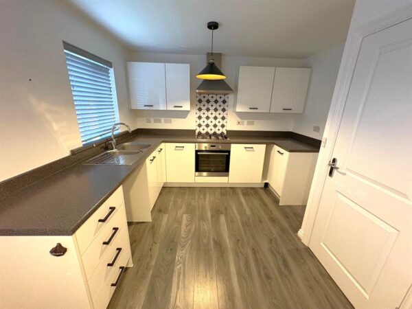 Starling Close, Corby