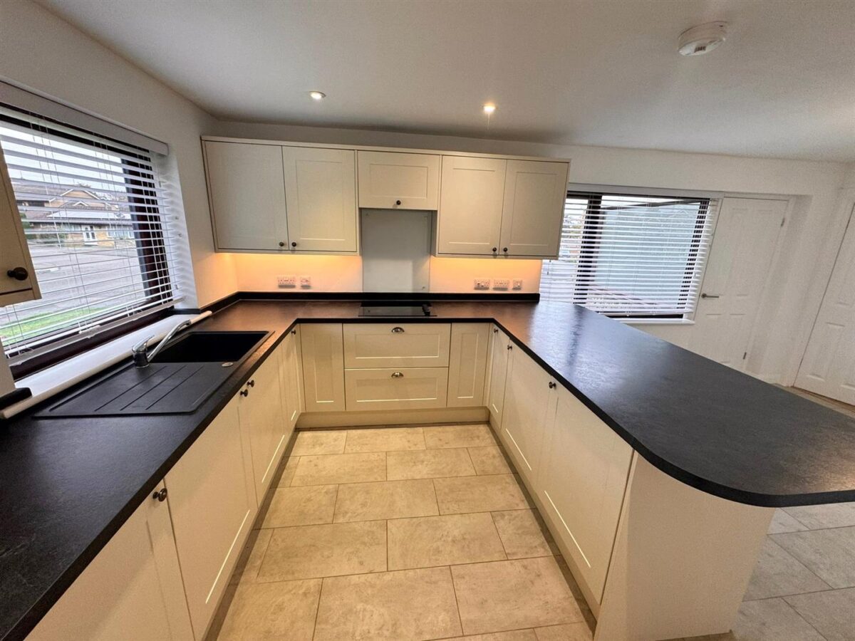 Coldermeadow Avenue, Corby